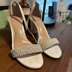 Kelly & Katie pearl white block heels